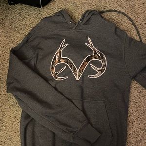 Grey Realtree Hoodie. Never worn